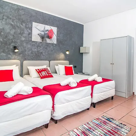 Kahlua Aparthotel 2*